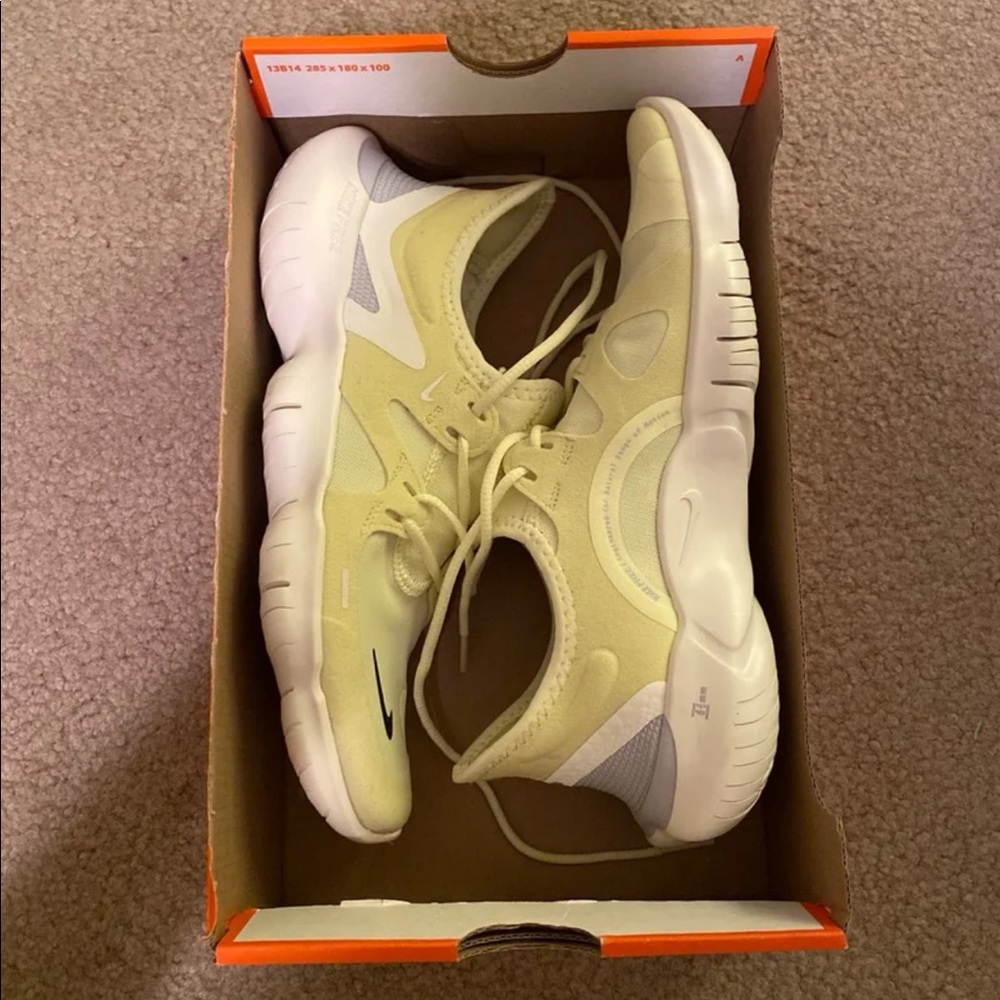 NWT Nike Free Run 5.0